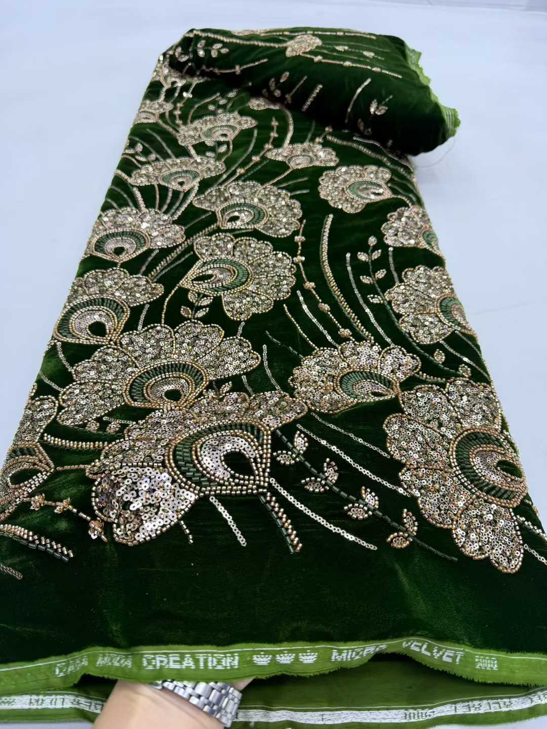Nigerian French Velvet Lace Fa - Velvet Fabric Embroidery 评论和价格