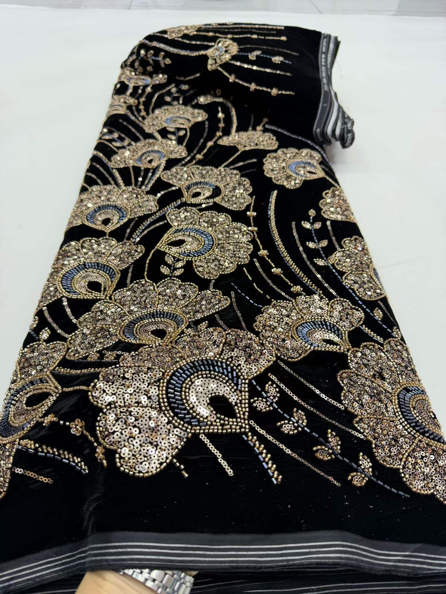 Nigerian French Velvet Lace Fa - Velvet Fabric Embroidery 评论和价格
