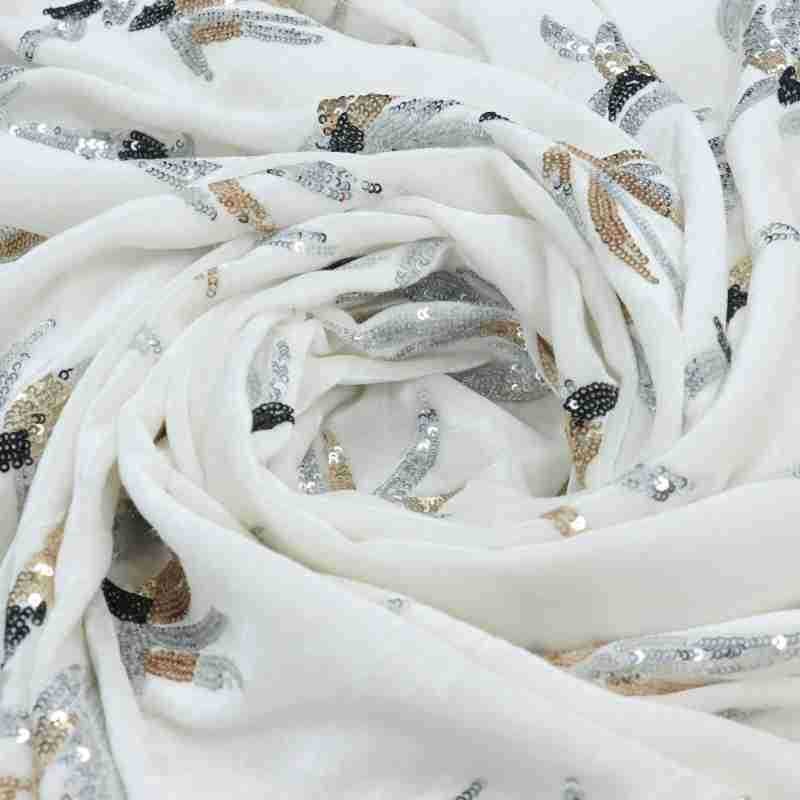 White three-dimensional flower - Velvet Fabric Embroidery 评论和价格