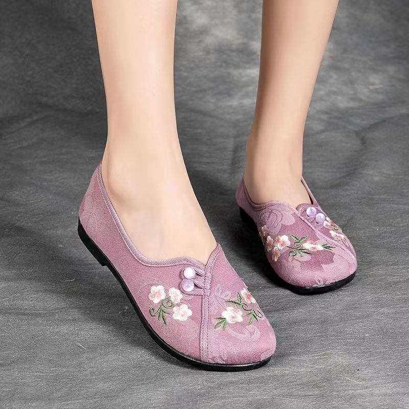 Chinese Style Women Flat sole  - Embroidery Cloth 评论和价格