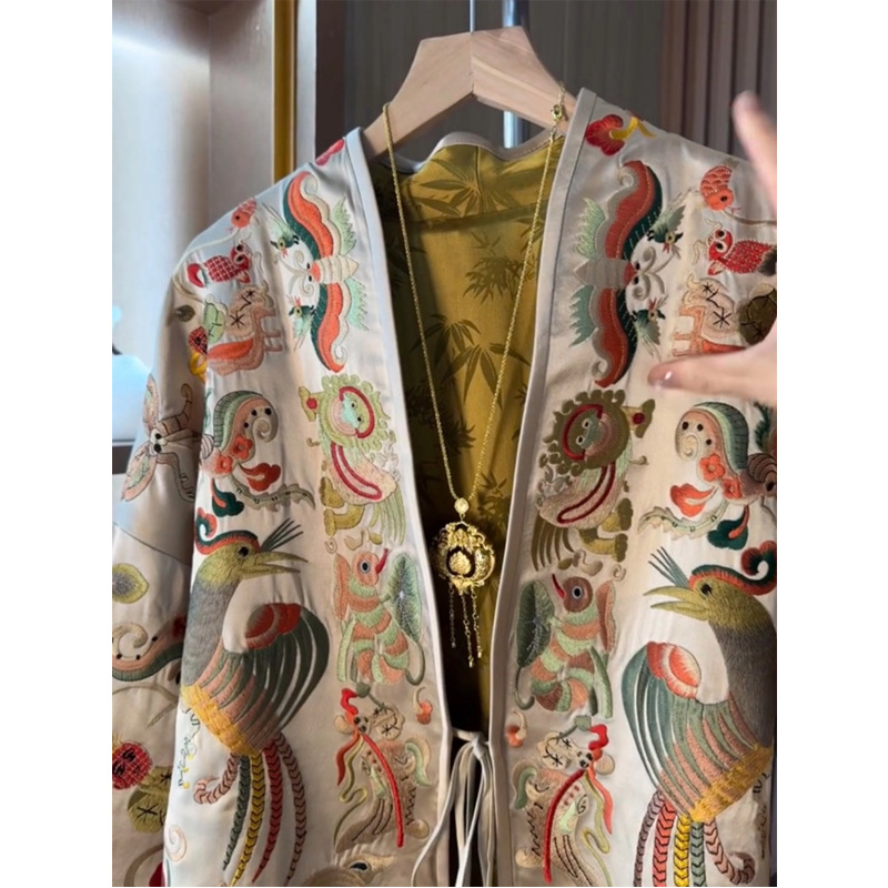 New Chinese Style Kimono Cardi - Embroidery Jacket 评论和价格