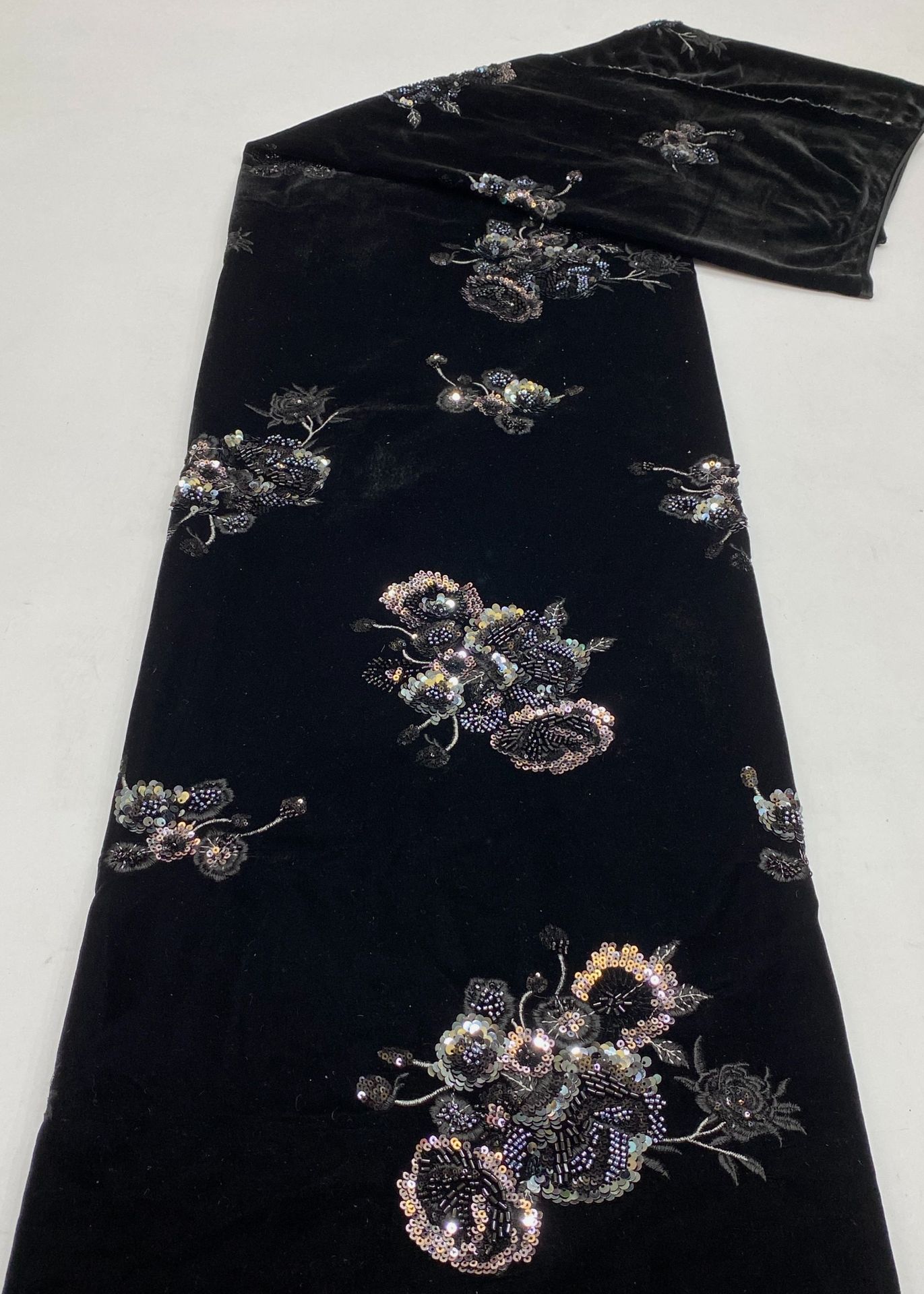 New gorgeous tube sequin flora - Velvet Fabric Embroidery 评论和价格